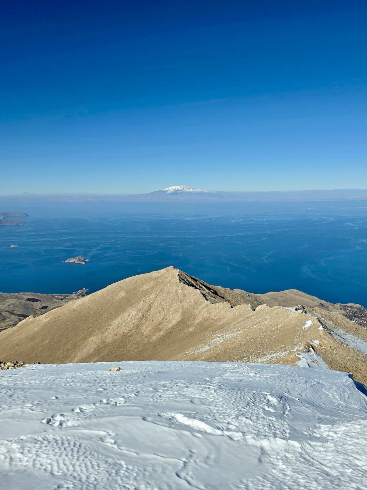 VAN BEŞLİSİ ZİRVE TIRMANIŞLARI etkinliği galerisi - Görsel 2