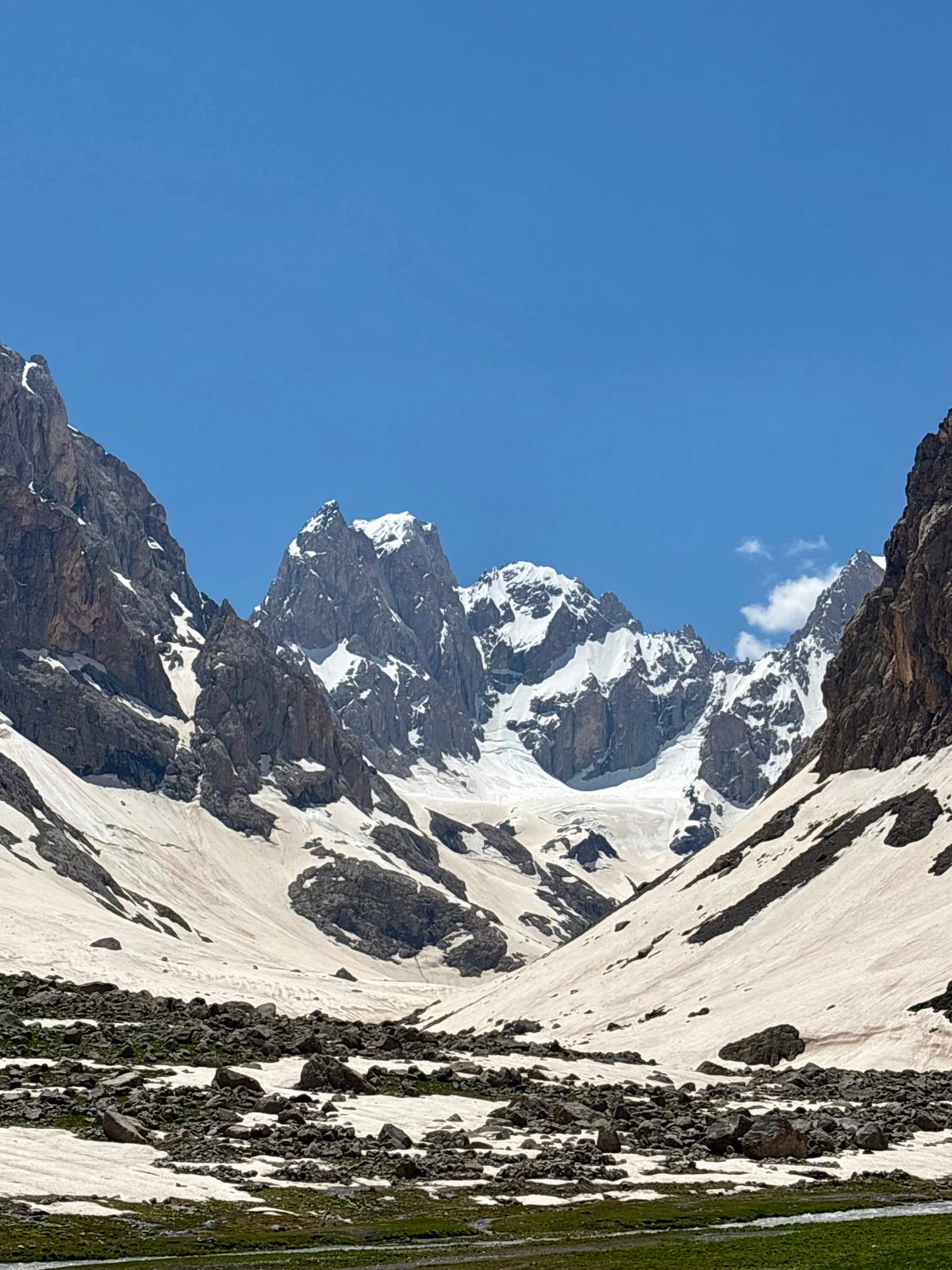VAN ARTOS/BAŞET- HAKKARİ CİLOLAR